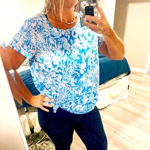 Lilly Pulitzer tshirt women’s xl